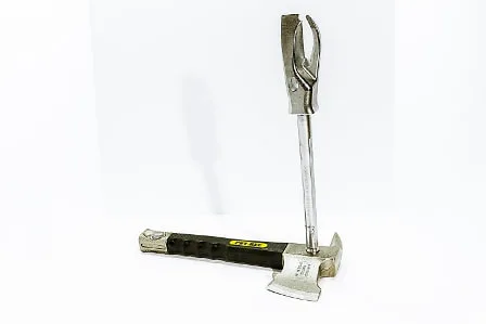Claw inserted in axe head picture