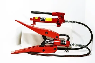 Spreader and Pump Picture