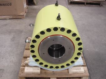 1,000 ton 12" stroke center hole custom hydraulic cylinder picture